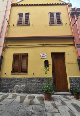 Iglesias Historic Centre Maison | Casa vacanze Galena