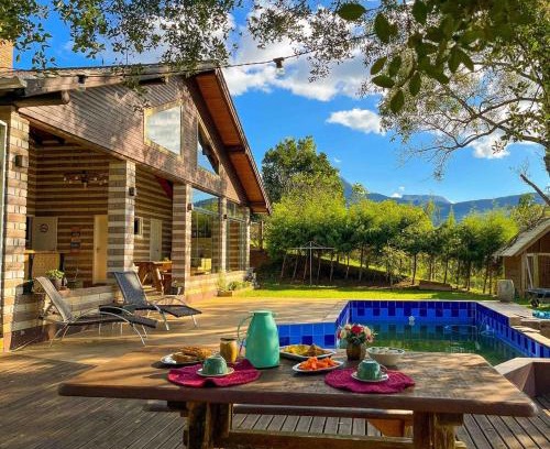 Praia Grande Chalet De Ski | Casa Vale das Laranjeiras
