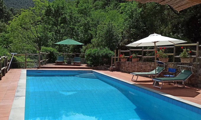 Vorno Villa | Casa / villa con piscina privata con acqua salata wifi A/C 7 Km da Lucca