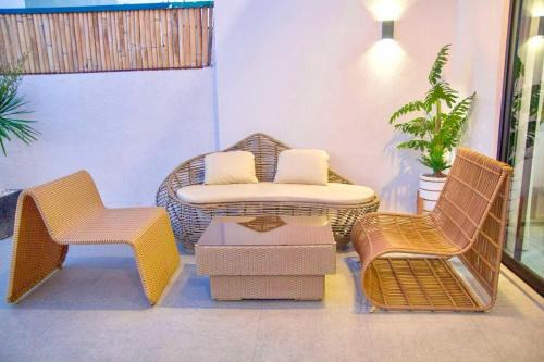 Floridablanca Maison | Casa Yunika Modern Guesthouse in Apalit