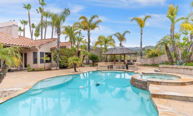 Poway Maison | CasaAzul Private San Diego Villa/Pool/Spa/LuxCabana!