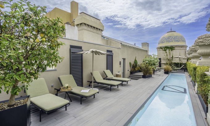 Gracia Appartement | Casagrand Luxury Suites