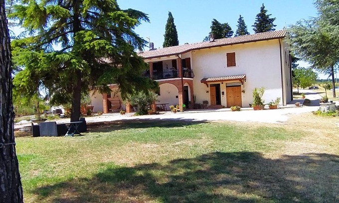 Torgiano Appartement | Casale in collina vista Assisi,Brufa di Torgiano