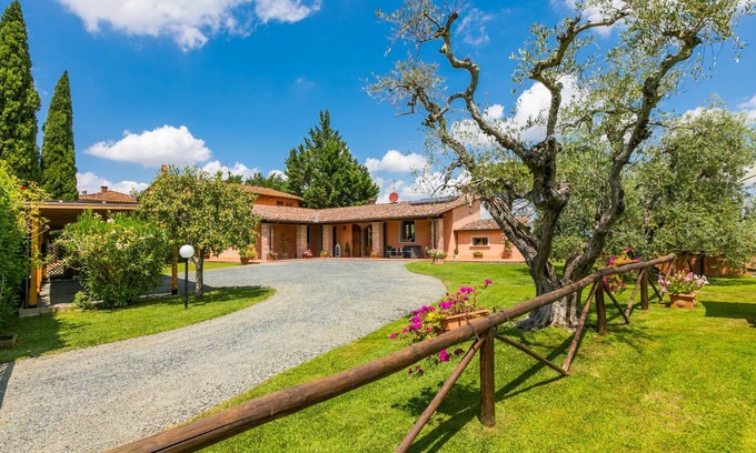 San Miniato Maison | Casale L'Uliveta by Interhome