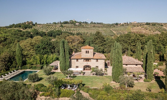 San Casciano in Val di Pesa Villa | Casale Tagliafune, une villa du XVe siècle, près de Florence avec Vivew dans les vignobles