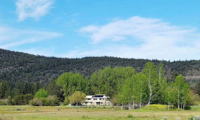 Chiloquin Maison | Cascade View