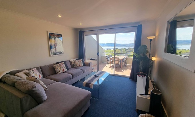 Jindabyne Appartement | *Cascades 15 - Lake Views l Spa bath l Split Level l Wi-Fi*