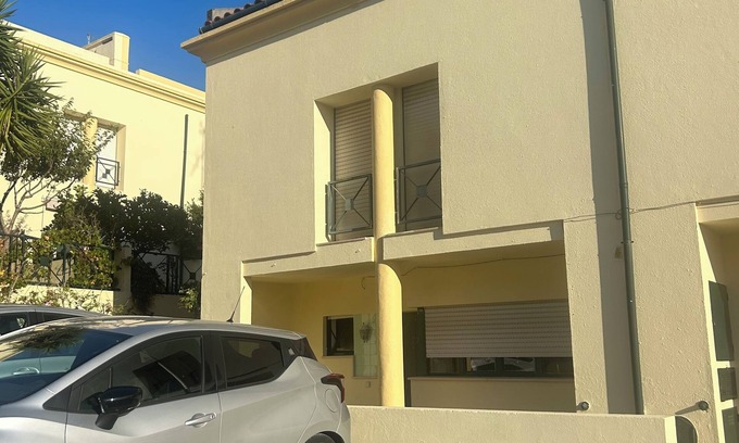 Charneca Maison | Cascais - House at Guincho beach with patio. Pets are welcome!