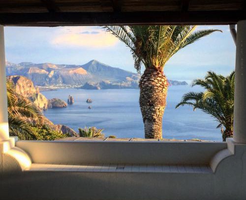 Lipari Maison | Case Quattrocchi - Giardino e Terrazzi con vista Panoramica sul Mare, Etna e Vulcano