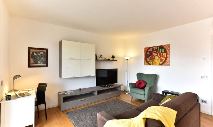 Cernusco sul Naviglio Appartement | CaseOspitali - Kikka bright bilo with balcony