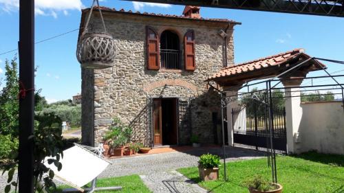 Saturnana Maison | Casina in pietra
