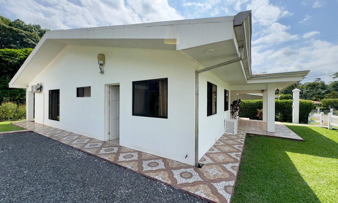Carmen Maison | Casita Kibbie.