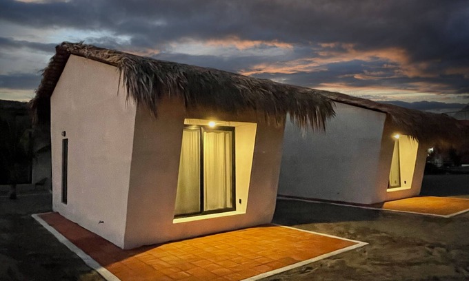 El Azufre Maison | Casita H - a little house by the sea