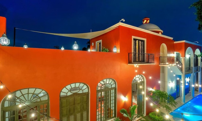 Centro Maison | Casona Sirenas, a family home in historical Merida