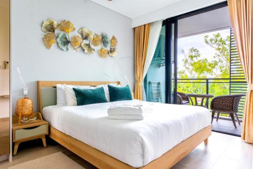 Bang Tao Appartement | Cassia 2 BR Lake&Road View apt by NLA