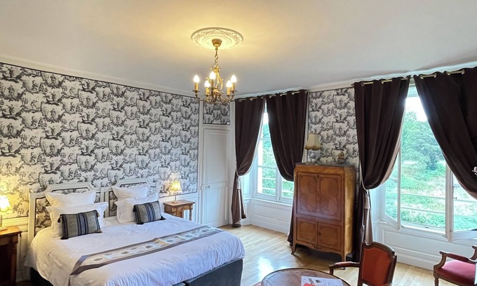 Falaise Maison | Castel Saint-Léonard