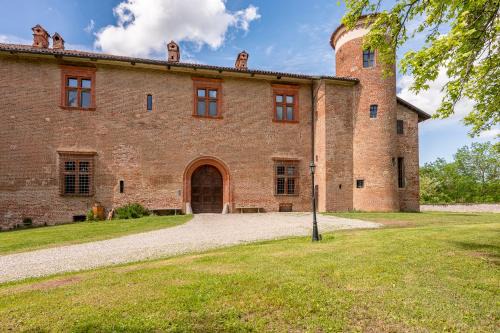 Arignano Maison | Castello Quattro Torri