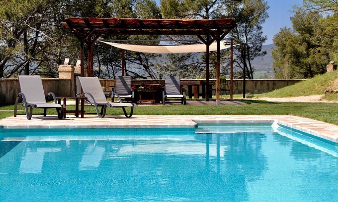 La Torre de Claramunt Appartement | Castle Apartment for 5 people with terrace