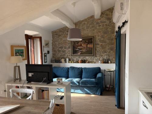 Passignano sul Trasimeno Appartement | Castle Apartment with Lake View