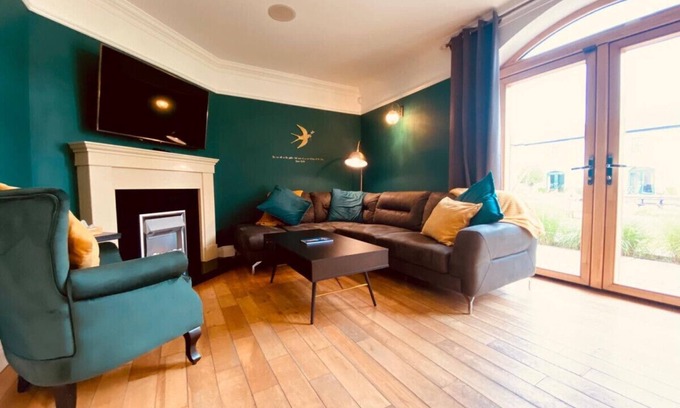 Enniskillen Maison | Castle Hume No.5 · Escape Ordinary at Castle Hume No.5 - 3 bedroom