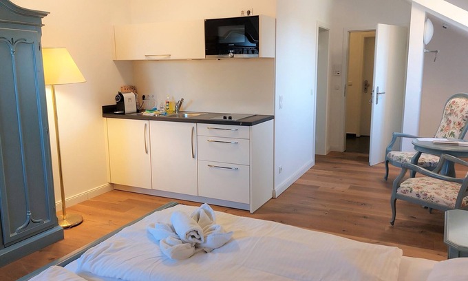Hohendorf Appartement | Castle Studio WE 27 - Hohendorf Castle