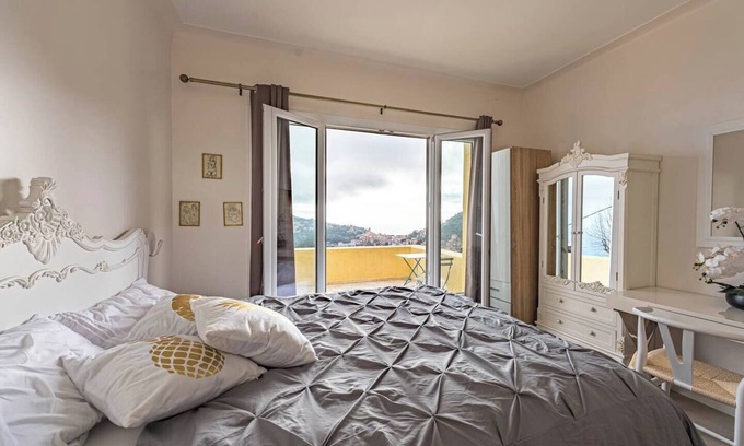 La Turbie Autre | ✨ Castle Style Retreat with Monaco Sea Views – 4 Bedrooms | Pool | Mountain Walk