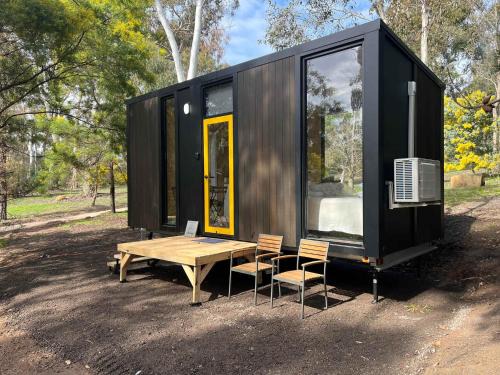 Castlemaine Maison | Castlemaine Hideout by Tiny Away