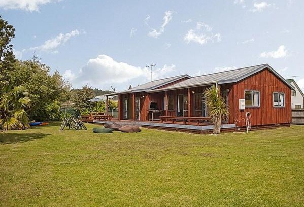Matarangi Maison | Castleview Getaway Matarangi - Matarangi Home