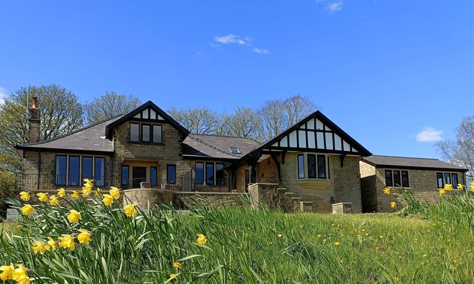 Thornton-in-Craven Maison | CASTLEYS, family friendly, luxury holiday cottage in Skipton