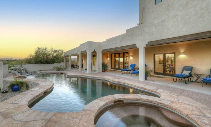Tucson Maison | Catalina Breeze - Foothills Living with Mountain Views and Heated Pool/Spa