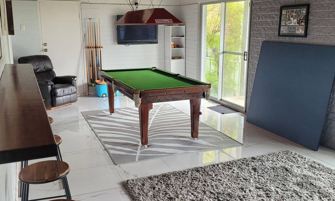 Catalina Maison | Catalina Coastal Getaway / Family friendly home