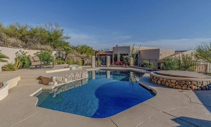 Cimarron Foothills Estates Maison | Catalina Foothills private escape with views, pool, and spa