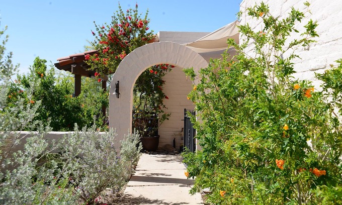 Sunrise Presidio Townhomes Maison | Catalina Foothills, Tucson. Charmante maison de ville avec 2 chambres et vue sur la montagne