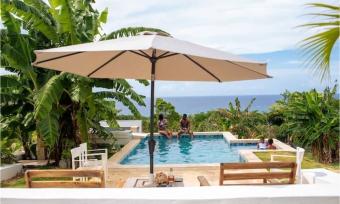 Boscobel Villa | Catch My Drift Villa