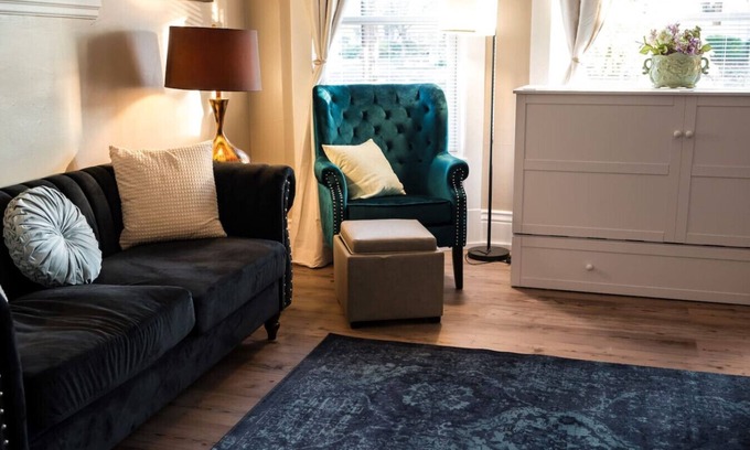 Massillon Appartement | Cathedral View Suite -No Cleaning Fee