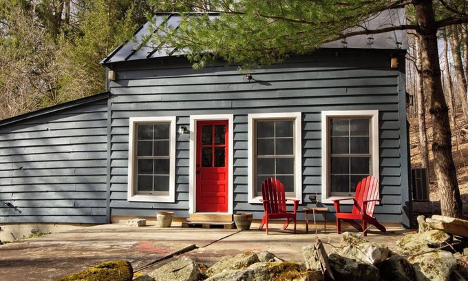 Town of New Baltimore Cabine | Catskills Cabin on 100 Wooded Acres with Lake