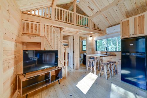 Sidney Center Maison | Catskills Tiny Home Cabin Surrounded by Nature!
