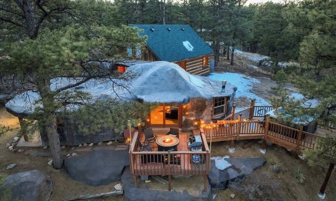 Florissant Maison | Cave Cabin-Hot Tub -Fire Pit -MTN Experience