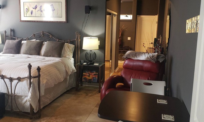 Desert View Village Maison | Suite Cave Creek Guest