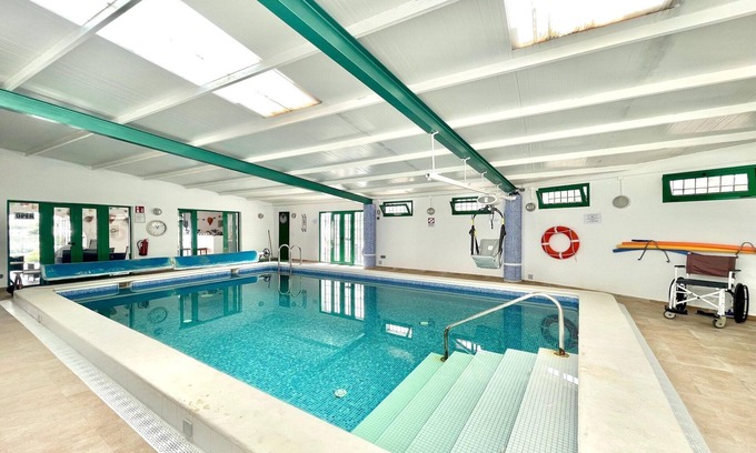 Cullar Maison | Maison Ed avec piscine et équipements PMR