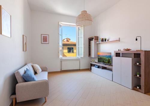 Pisa City Centre Appartement | -Cavour 8- 3 rooms with views - near the Tower