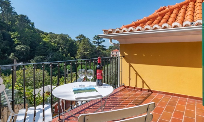 Sintra Appartement | Cazal da Saúde Suite W/ Pool by LovelyStay