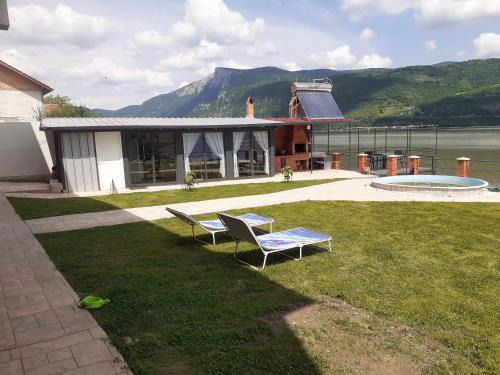 Dubova Maison | Cazanele Dunarii "La Cumatru"