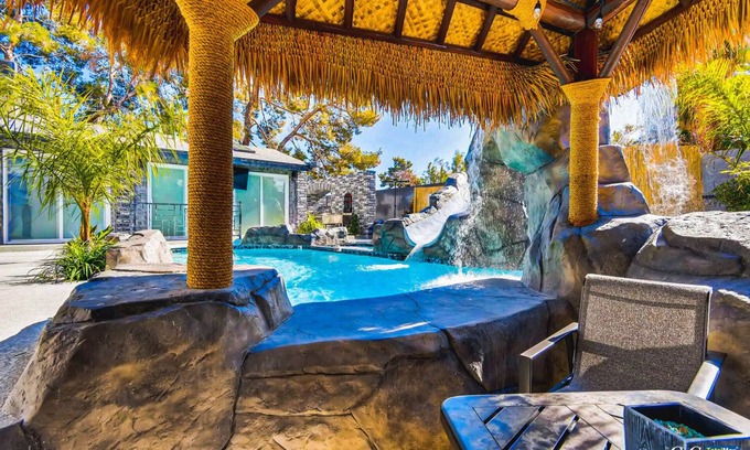 Spring Valley Maison | Upgraded 9BD/8BA Villa Near Vegas Strip-3.6mi