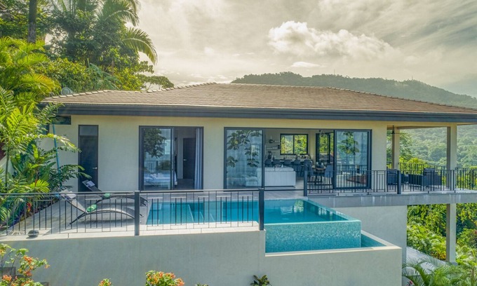 Dominicalito Villa | Incroyable vue sur l'océan NOUVELLE villa à distance de marche de la plage