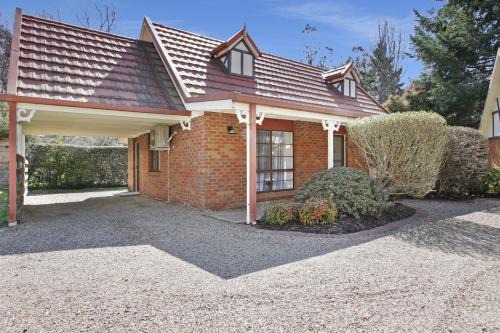 Bright Maison | Cedar Cottage - Unit 3 Tudor Village