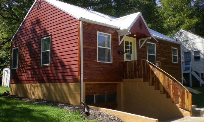 Rolla Maison | Cedar Haven Rolla - Détendez-vous dans le confort près du centre-ville!