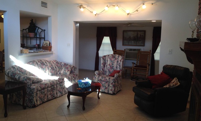 DeLand Maison | Cedar House Près de la plage, Attractions, Stetson Univ, Sky Dive Deland