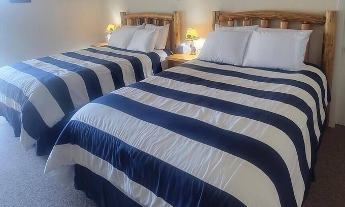 Weirs Beach Copropriété | Cedar Lodge 311A- Hotel Style Unit
