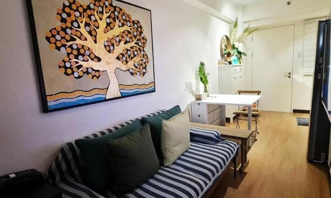 A. Bonifacio Appartement | Celandine by DMCI w/panoramic Makati skyline view
